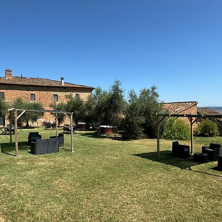 Agriturismo Diffuso Monte Oliveto Maggiore Chiusure Bagian luar foto