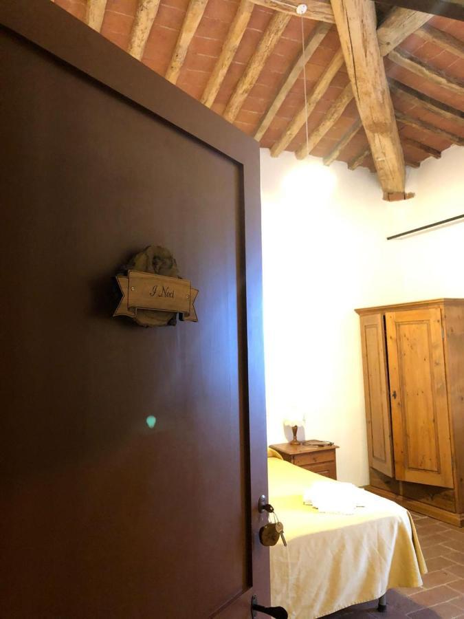 Agriturismo Diffuso Monte Oliveto Maggiore Chiusure Bagian luar foto